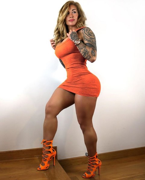Victoria Lomba looks sexy with her glutes and thighs